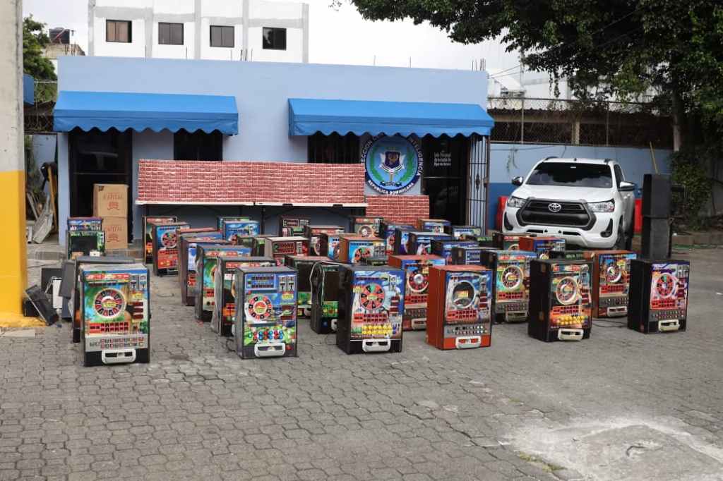 Cigarrillos incautados por la PN